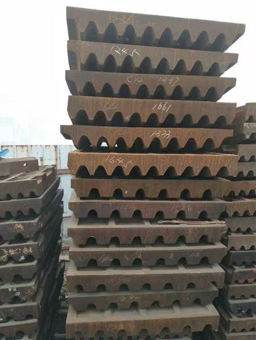 Tooth plate for crusher